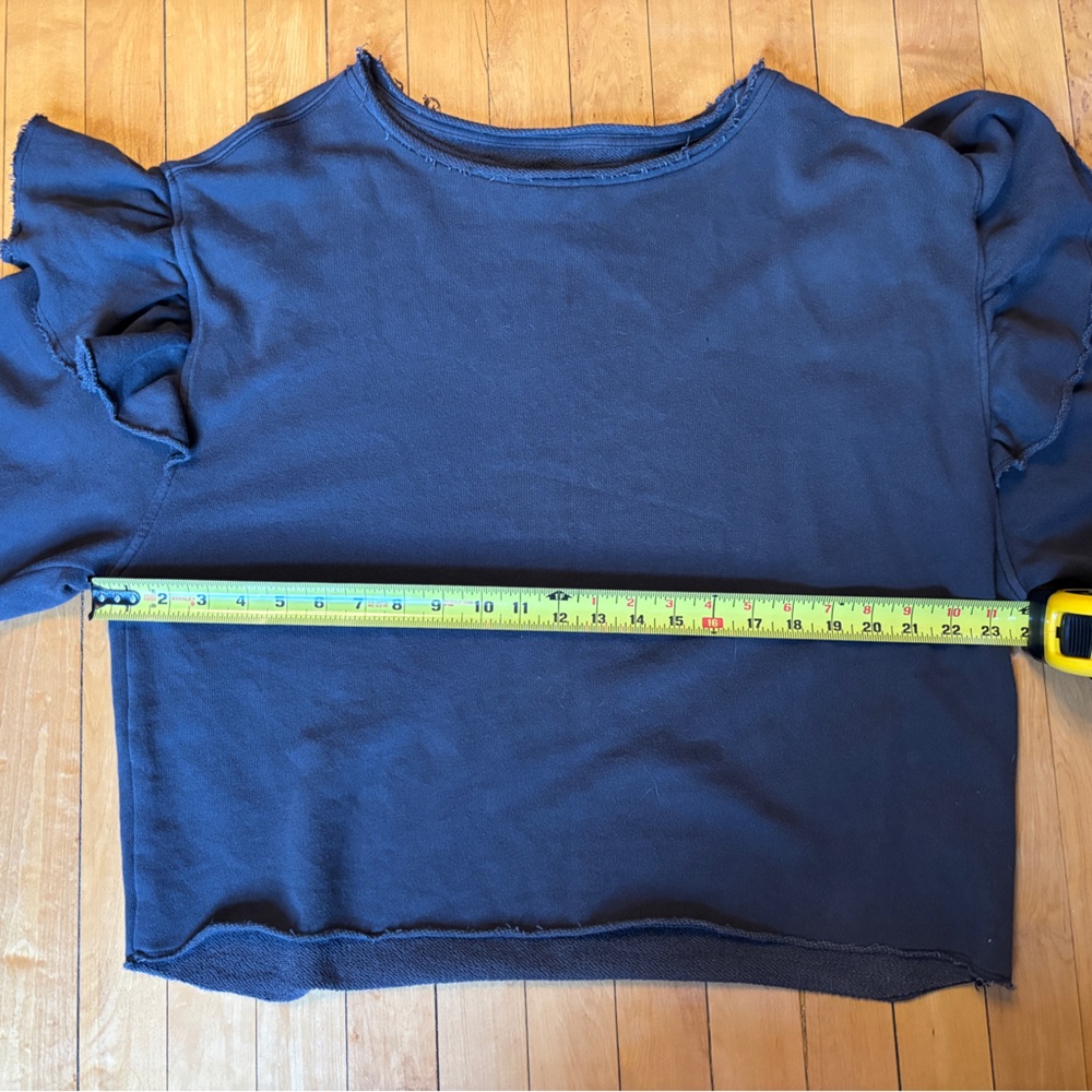 EUC Aerie Ruffle Sleeve 100% Cotton Sweatshirt | Women’s Small OVERSIZED 23” PTP - Picture 6 of 16